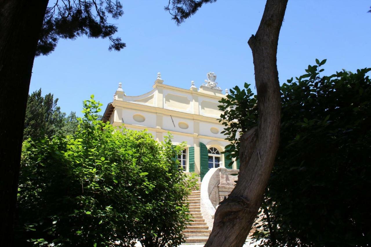 Villa Rinalducci Fano Extérieur photo